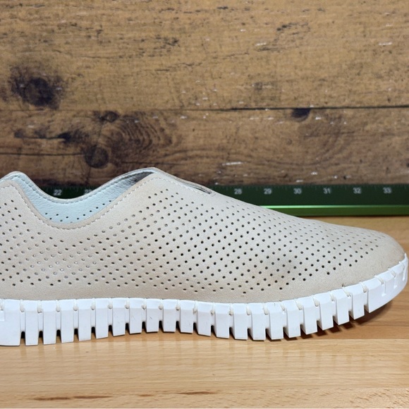 Dream Pairs tulip lux Beige Slip-On Slippers - Picture 2 of 10